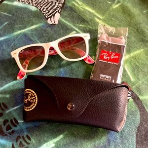 Ladies Ray-Ban sunglasses